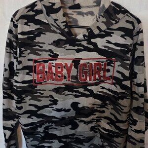 GREY CAMO pullover "Baby girl" size L